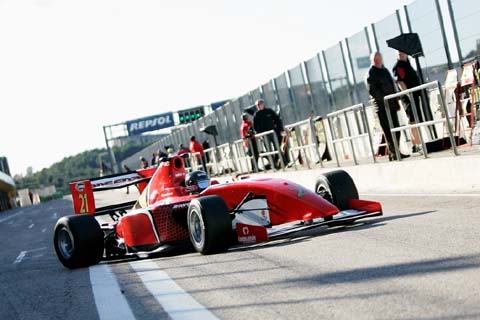 parthiva20tests20the20f220car